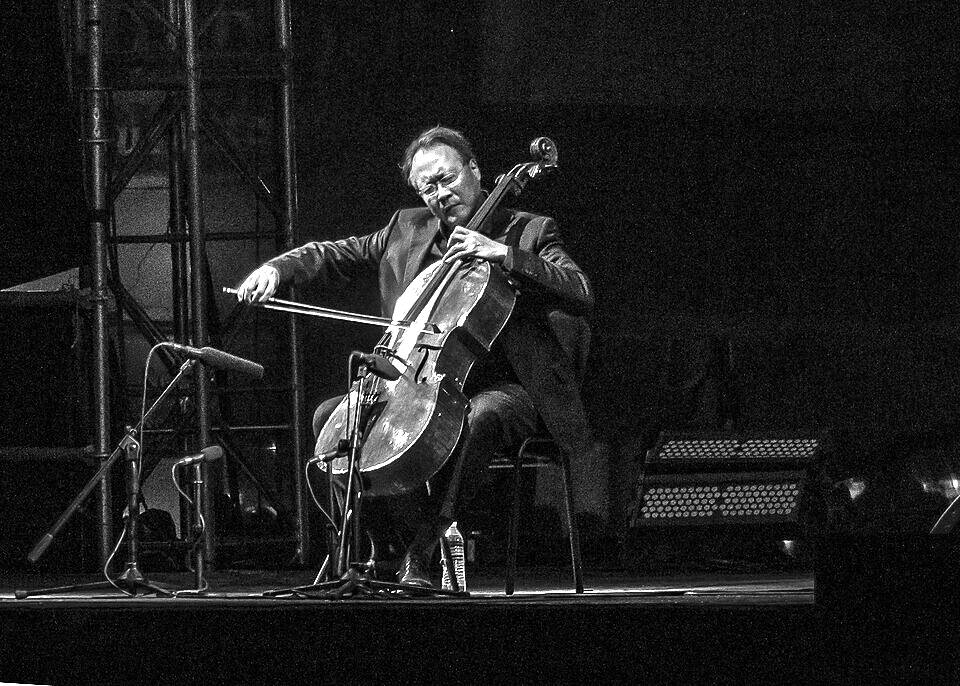 Yo-Yo Ma playing the Bach cello suites on stage, Mexico City, 2019
